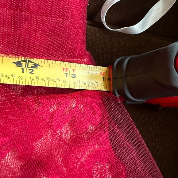 JJ’s House Burgundy NWT Sheath/Column Tea-Length Tulle Cocktail Dress Ruffle Sz4 - Picture 14 of 16